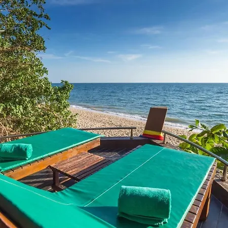 Koh Jum Ocean Beach Resort Exterior photo
