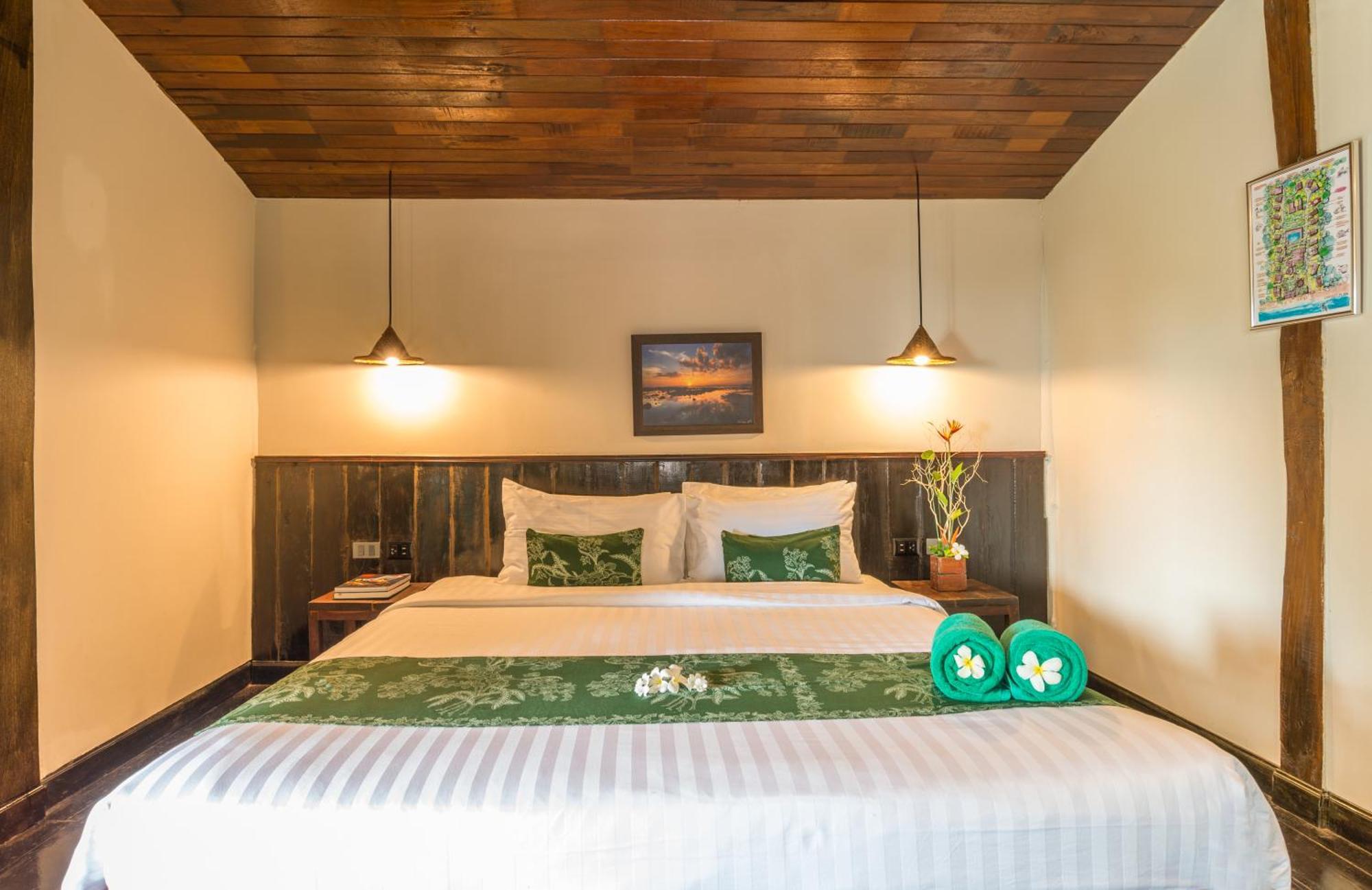 सहारा Koh Jum Ocean Beach Resort 3*