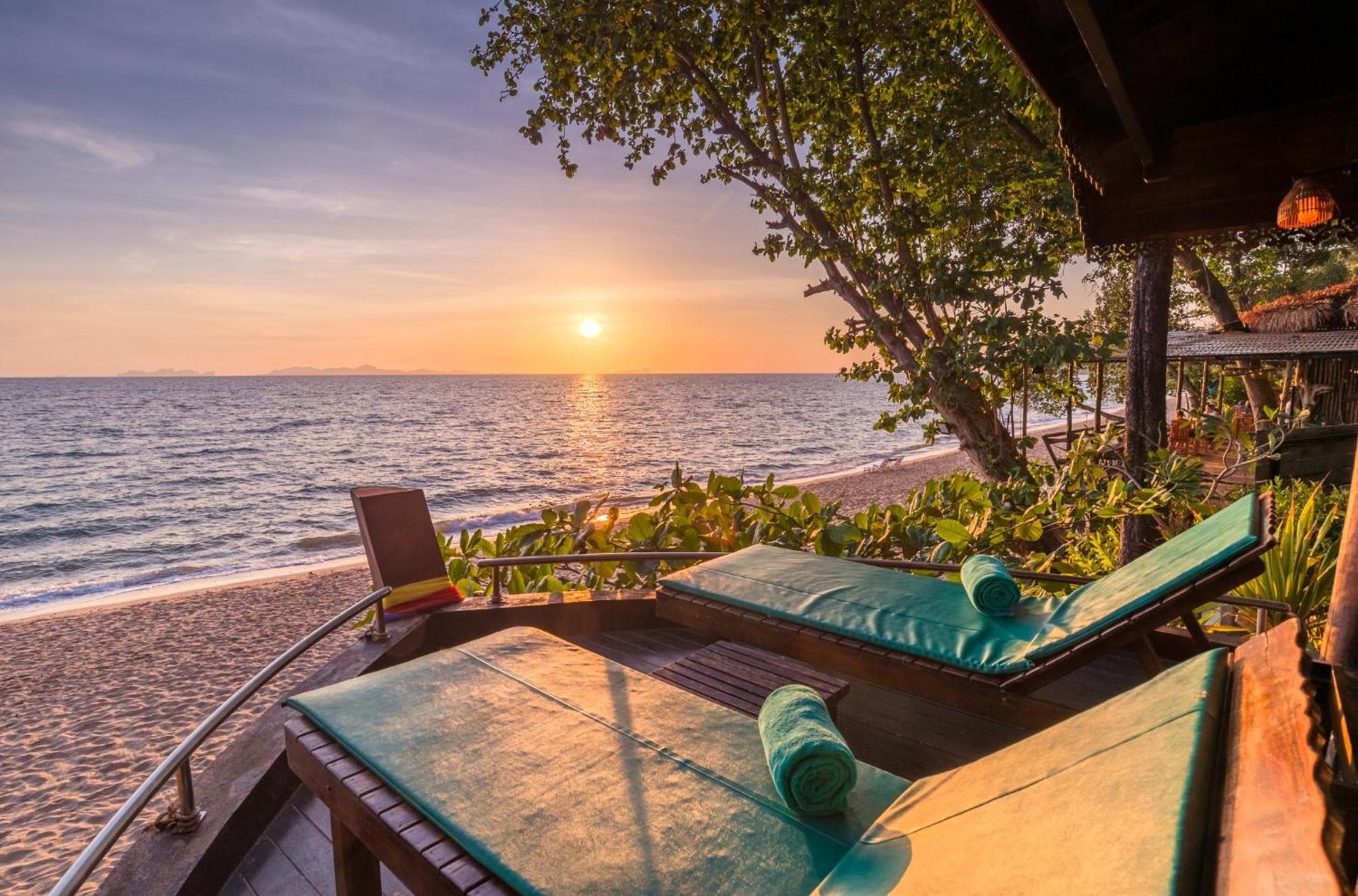 सहारा Koh Jum Ocean Beach Resort 3*